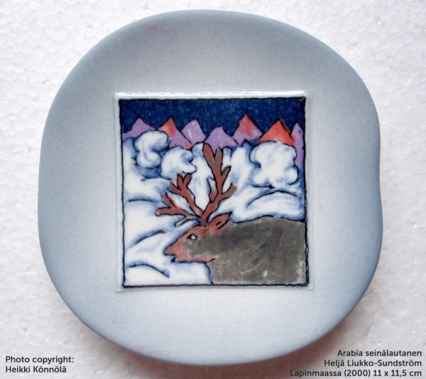Arabia Heljä Liukko-Sundström seinälautanen 12 cm Lapinmaassa (2000)
