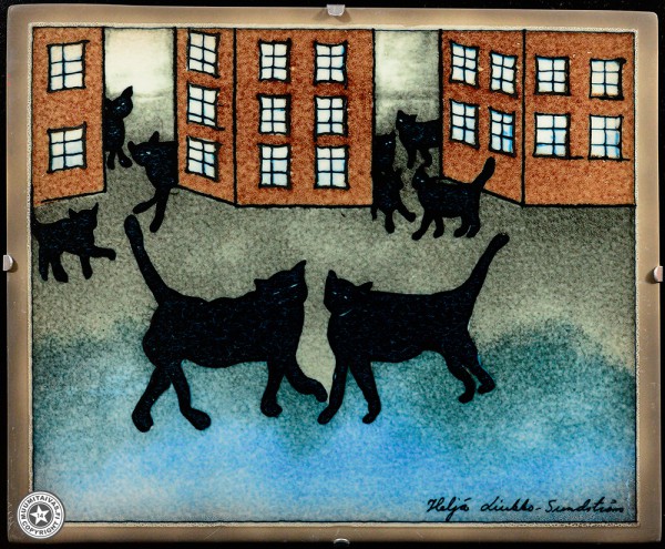 Arabia Heljä Liukko-Sundström seinälaatta 25,5x21 cm Kissojen kylä (1992)