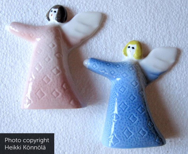 Arabia Heljä Liukko-Sundström enkeli, sininen figuuri (1990-luku)