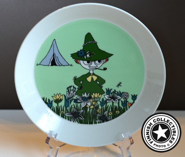 Arabia Muumi matala lautanen Nuuskamuikkunen vihreä (2015-)